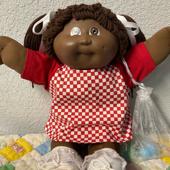 Vintage Cabbage Patch Kid AA Girl Hong Kong Brown Hair Brown Eyes HM#3 1985 - Picture 1 of 9